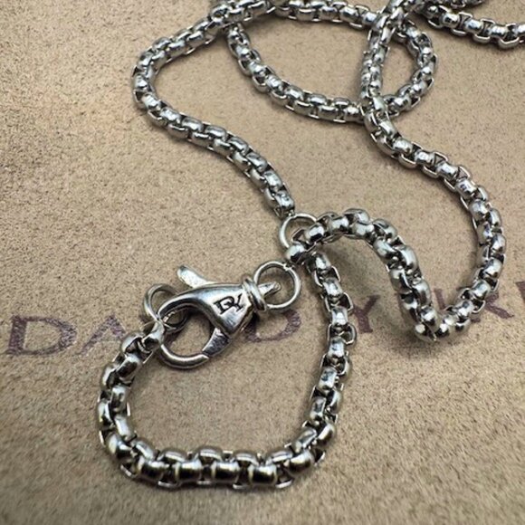 David Yurman Unisex 2.7mm Silver Box Chain Necklace - Picture 6 of 7
